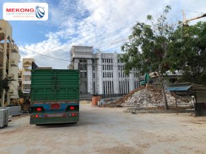 Mekong Logistics giao hàng cho một công trình của Hoàng gia Campuchia